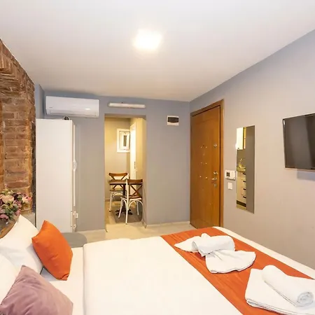 Lion Taksim Aparthotel 3*