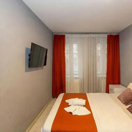 Aparthotel Lion Taksim 3*