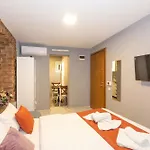 Lion Taksim شقة فندقية 3*